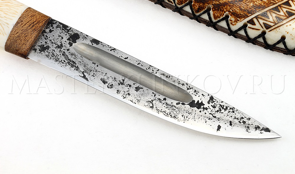 Нож из стали 9ХС Якут малый, рукоять - рог лося, резьба