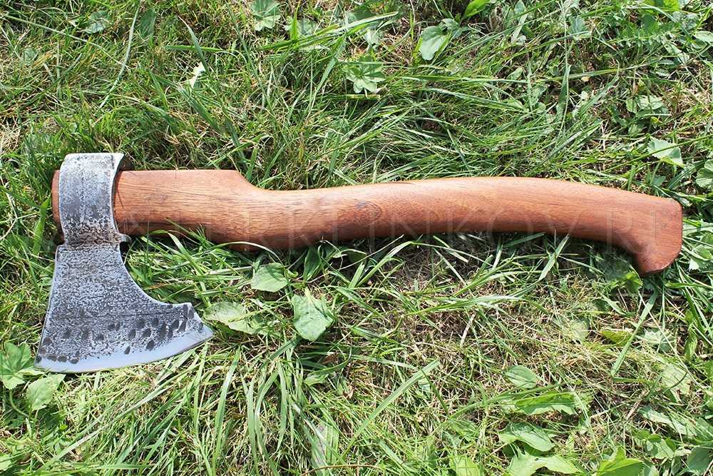 Кованый топор Большой из стали 9ХС