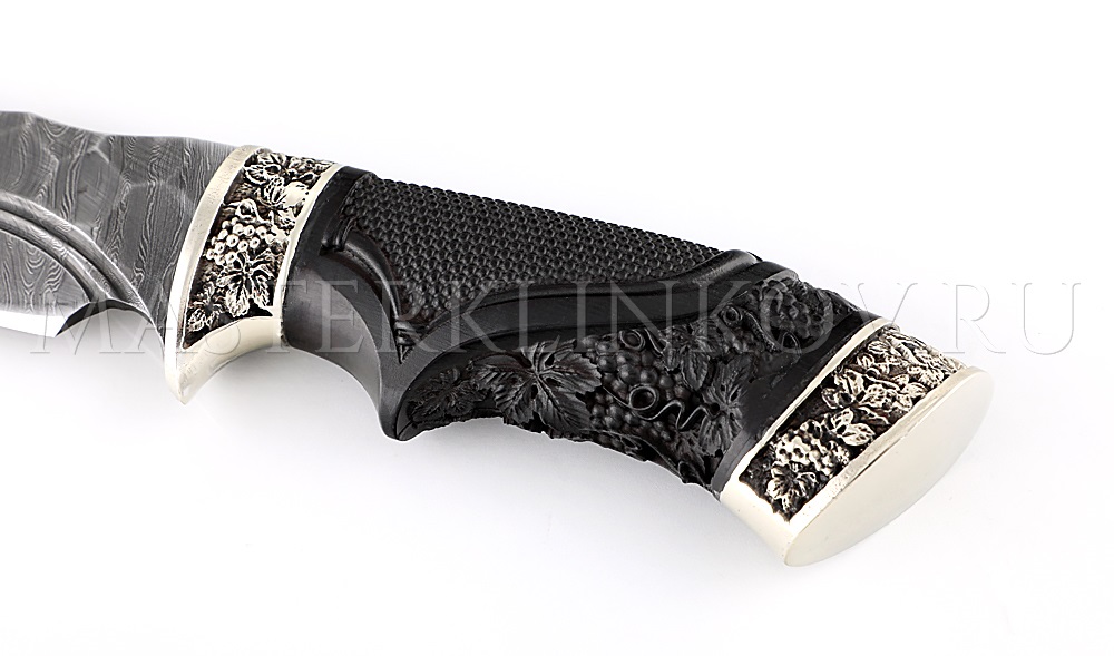 Нож из дамасской стали Бобр, долы, камень, рукоять - черный граб, резьба, литье