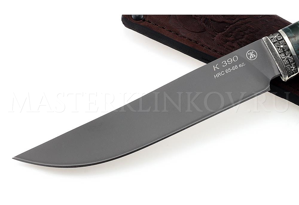 Нож из порошковой стали Böhler K390 Осетр, рукоять — стаб. карельская береза, литье