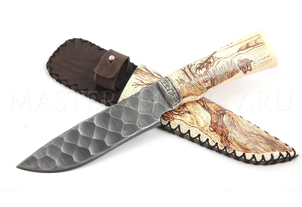 Нож из дамасской стали Волк, камень, рукоять, ножны - рог лося, выжигание