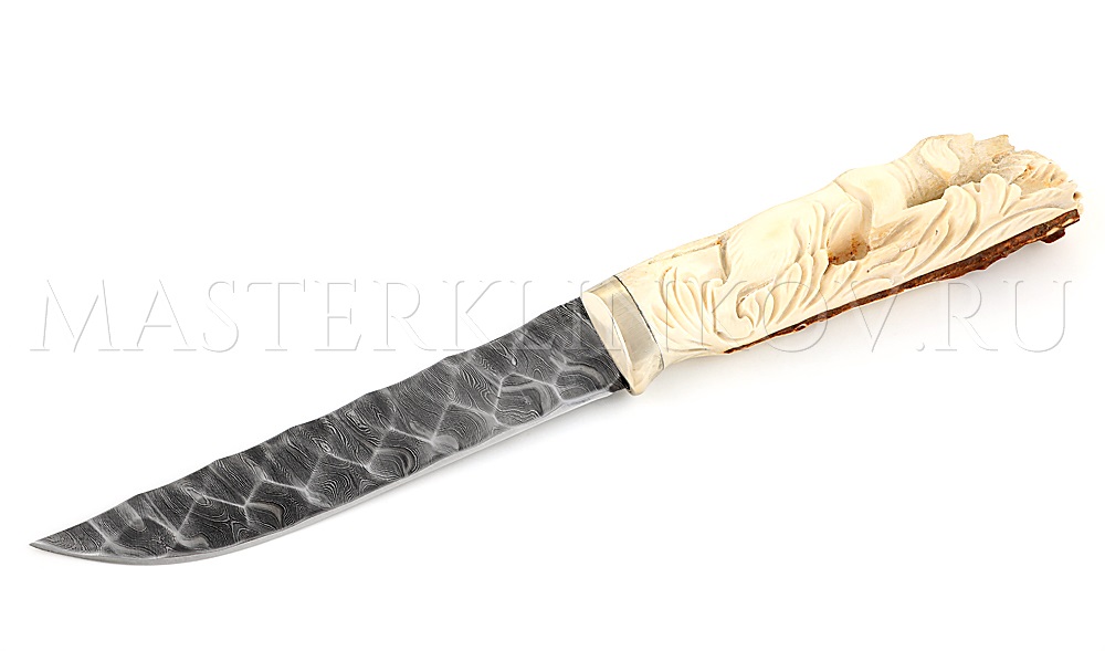 Нож из дамасской стали Лань, оформление клинка - камень, рукоять - рог лося, резьба
