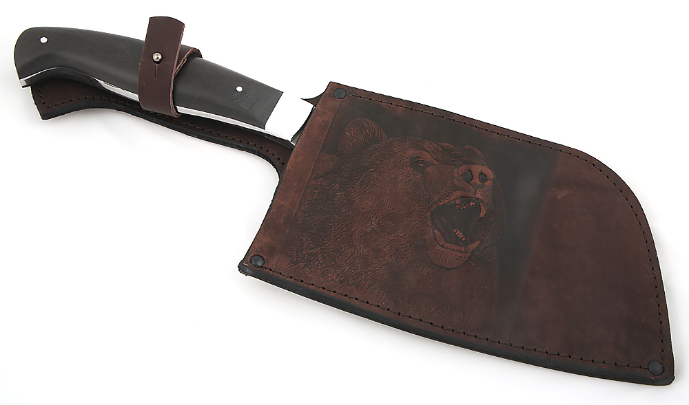 Тяпка цельнометаллическая из дамасской стали, оформление - долы, камень, гравировка Кабан