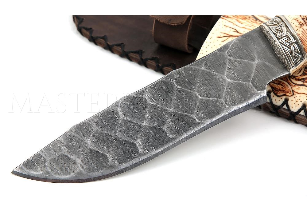 Нож из дамасской стали Волк, камень, рукоять, ножны - рог лося, выжигание