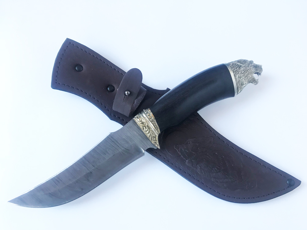 Нож из дамасской стали Восток, рукоять - черный граб, литье волк