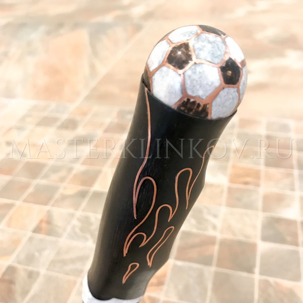 Нож Осетр, мозаичный дамаск Матвеева, рукоять - черный граб, рог лося, подставка - рог лося