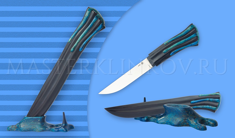 Нож из стали М390 Осетр, ножны - черный граб с подставкой