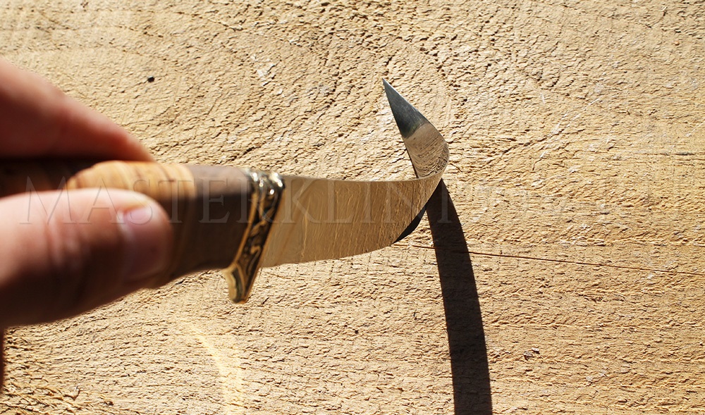 Нож филейный из стали 95Х18, 200 мм, рукоять - береста, орех