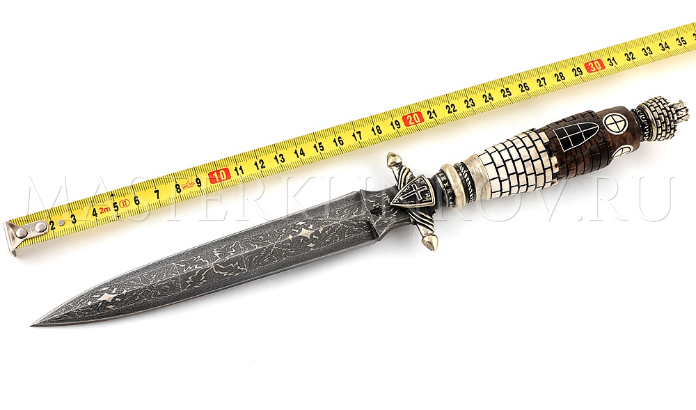 Композиция Бастион, мозаичный дамаск Матвеева, карельская береза, бивень мамонта, инкрустация