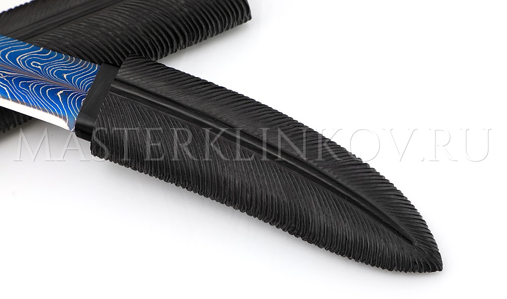 Композиция Перо мозаичный ламинат, черный граб, резьба, подставка