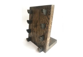 Стойка - панно для 4 ножей, покрытие - натуральное масло, темная