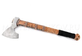 Кованый топор Варяг из дамасской стали, оформление рукояти - кожа, бронза