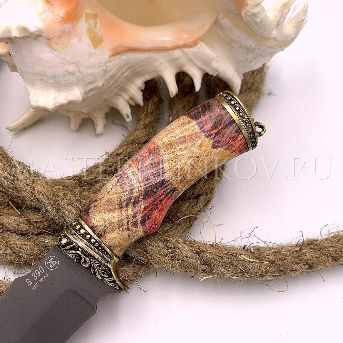 Нож из порошковой стали Böhler S390 Восток, рукоять — стабилизированный кап клена, литье