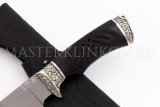 Нож из порошковой стали Böhler S390 Скат, рукоять — граб, резьба, фигурное литье