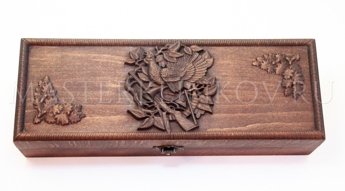 Шкатулка для ножа Охота из дуба