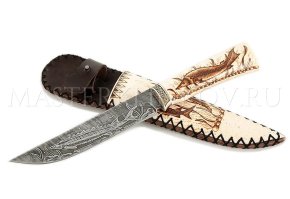 Нож из дамасской стали Осетр, гравировка, рог лося, выжигание