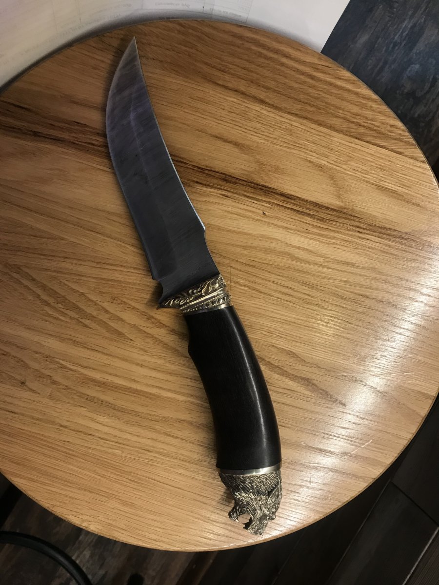 Нож из дамасской стали Восток, рукоять - черный граб, литье волк