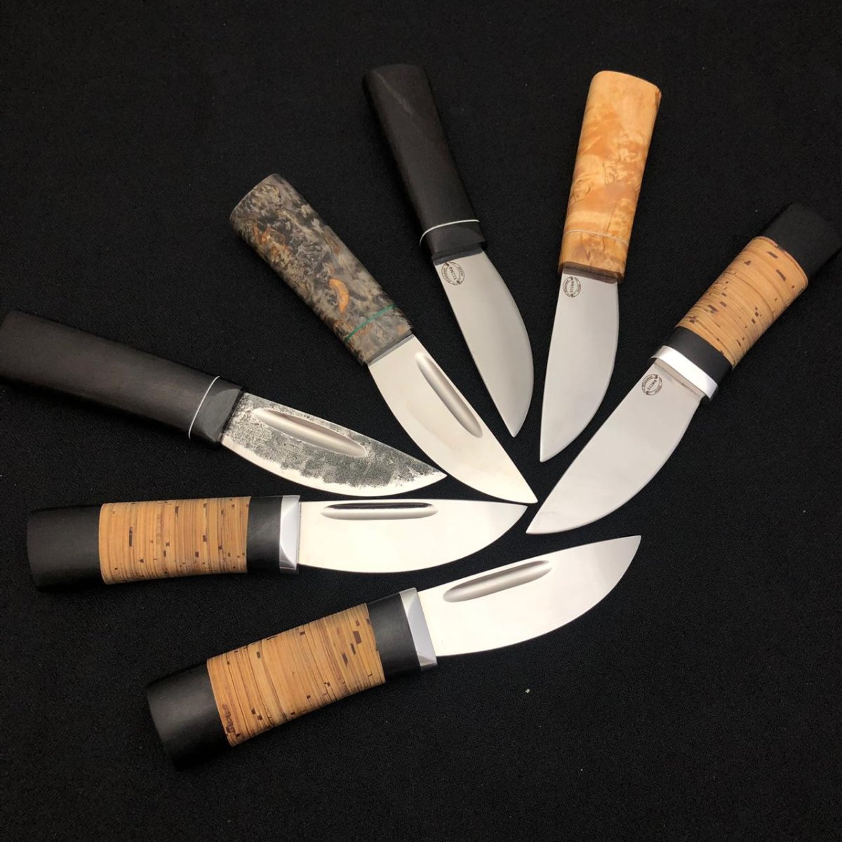 Нож из стали Х12МФ Якут шкуросъемный, рукоять - черный граб, береста